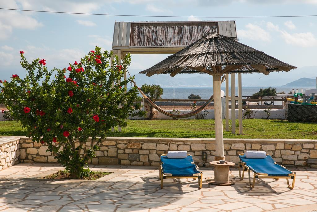 Fyrogenis Palace Parikia  Bagian luar foto
